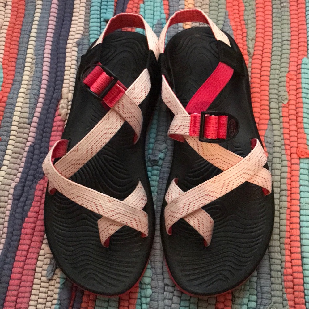 Pink Chacos ZVOLV